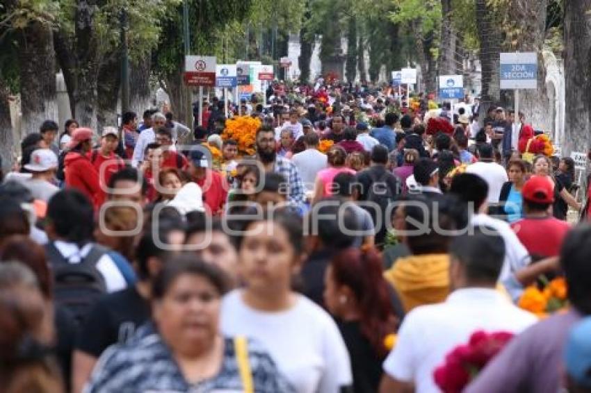 PANTEÓN . DÍA DE MUERTOS