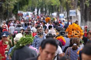 PANTEÓN . DÍA DE MUERTOS