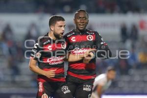 FÚTBOL . LOBOS BUAP VS XOLOS