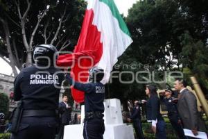 CEREMONIA DE IZAMIENTO DE BANDERA