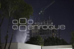 BUAP . INCENDIO RECTORÍA