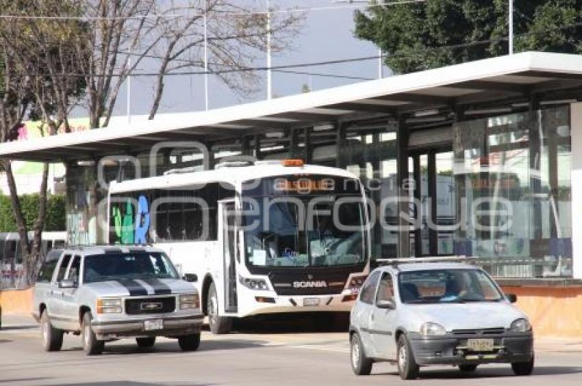 TRANSPORTE PÚBLICO . VÍAS ALTERNAS