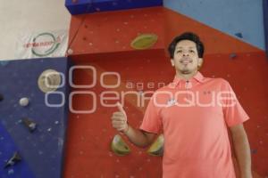 CAMPEONATO . MURO DE ESCALADA