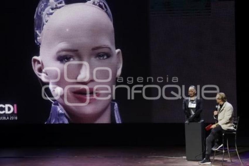 CIUDAD DE LAS IDEAS 2018 . ROBOT SOPHIA