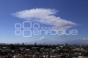 VOLCÁN POPOCATÉPETL . FUMAROLA