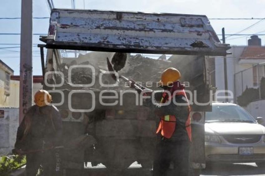 GOBIERNO MUNICIPAL . BACHEO