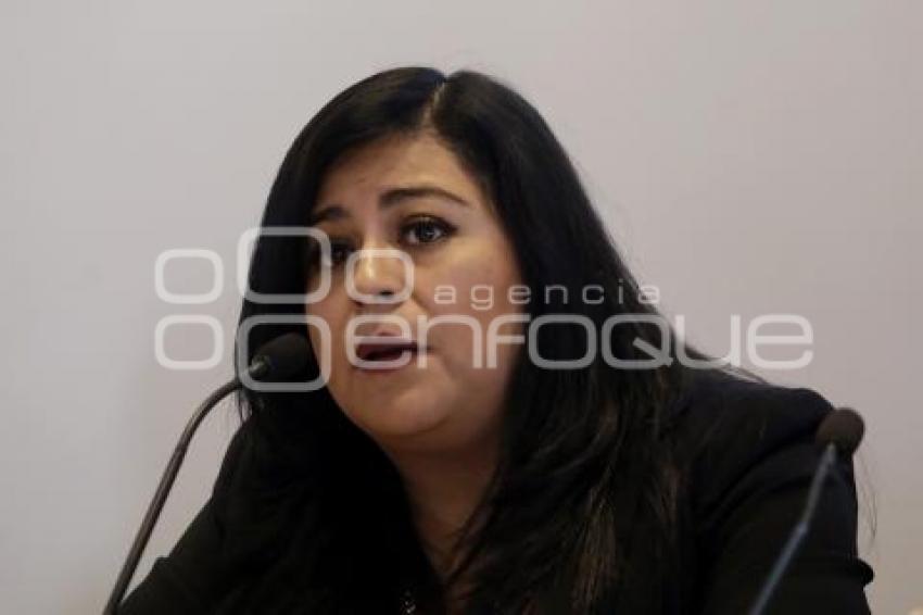CONGRESO . CRISTINA TELLO
