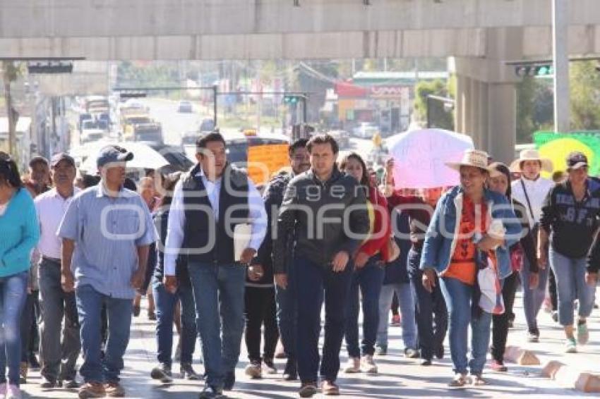 MANIFESTACIÓN . LÍNEA 3 . METROBÚS