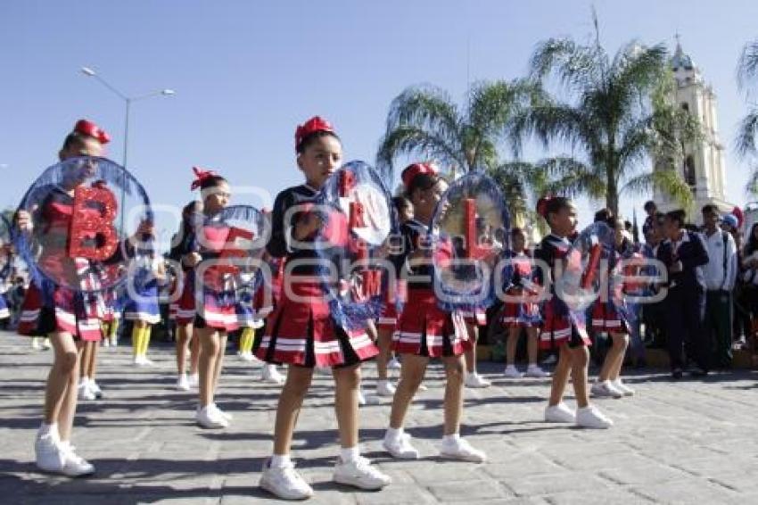 DESFILE 20 DE NOVIEMBRE . ACATLÁN