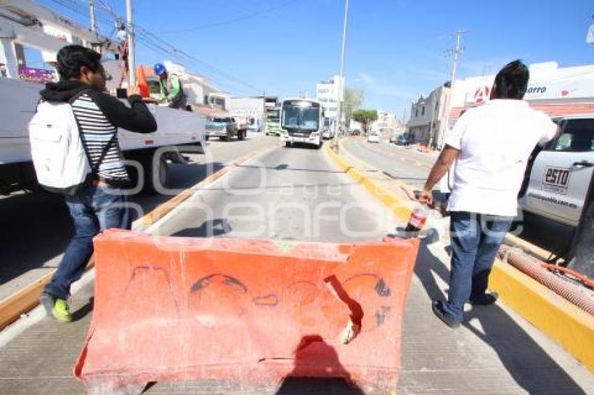 MANIFESTACIÓN . LÍNEA 3 . METROBÚS