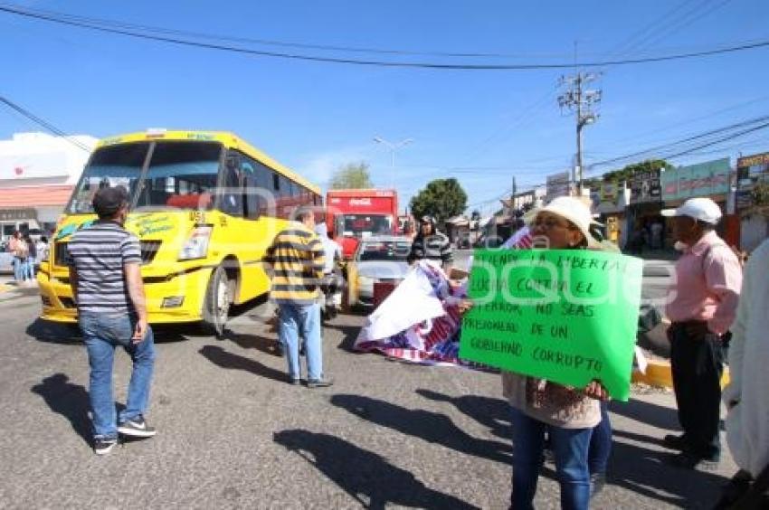 MANIFESTACIÓN . LÍNEA 3 . METROBÚS