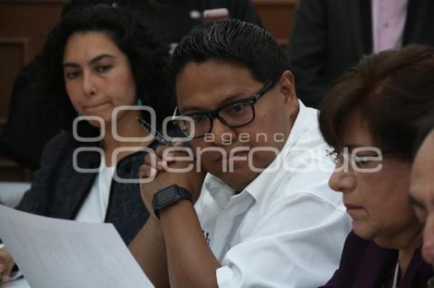 REGIDORES . REUNIÓN DE COMISIONES UNIDAS