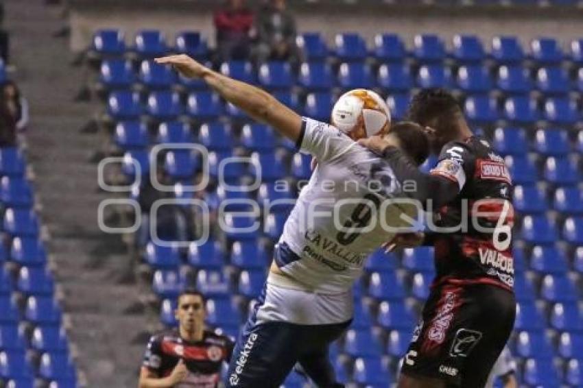 FÚTBOL . CLUB PUEBLA VS XOLOS