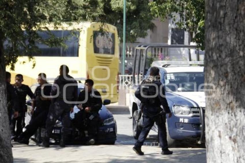 POLICÍA ESTATAL . ACATLÁN