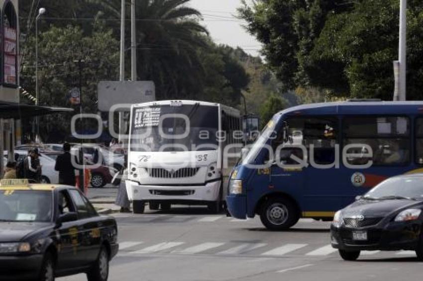 TRANSPORTE PÚBLICO BULEVAR 5 DE MAYO