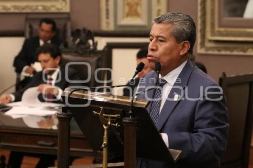 CONGRESO  .   ENTREGA DE INFORME