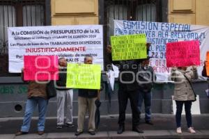 MANIFESTACIÓN . CONGRESO