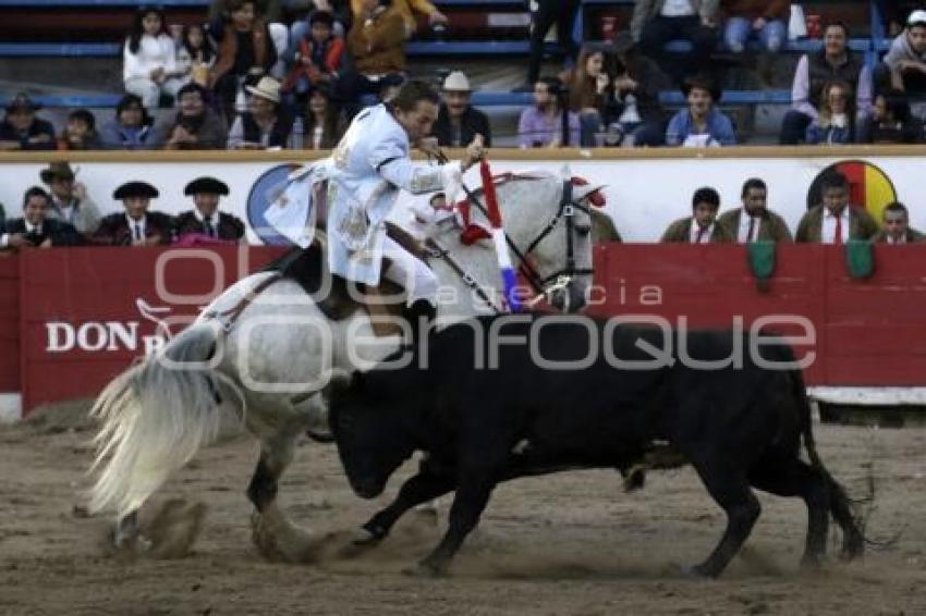 REJONEADOR JORGE HERNÁNDEZ