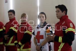 CRUZ ROJA . PERROS DE BÚSQUEDA Y RESCATE