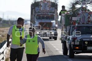 PEREGRINOS . AUTOPISTA