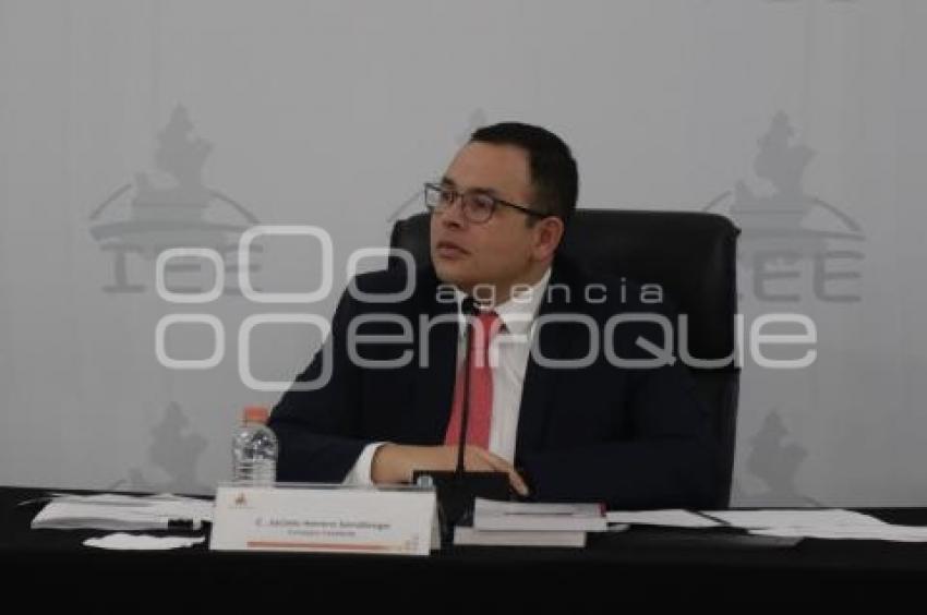 SESIÓN EXTRAORDINARIA IEE