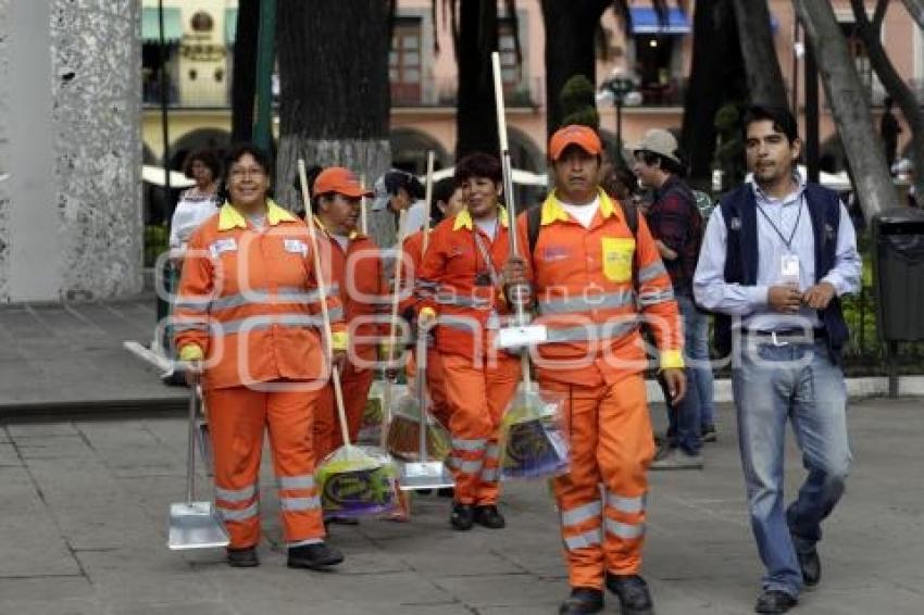 TRABAJADORES SERVICIO DE LIMPIA