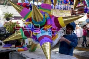 ELABORACIÓN DE PIÑATAS