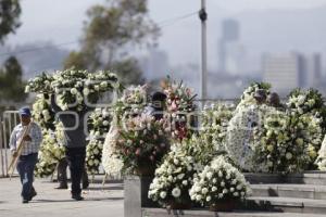 GOBERNADORA . CEREMONIA LUCTUOSA