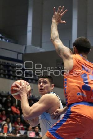 BASQUETBOL . ANGELES VS CORRECAMINOS