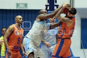 BASQUETBOL . ANGELES VS CORRECAMINOS