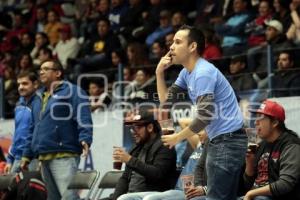 BASQUETBOL . ANGELES VS CORRECAMINOS