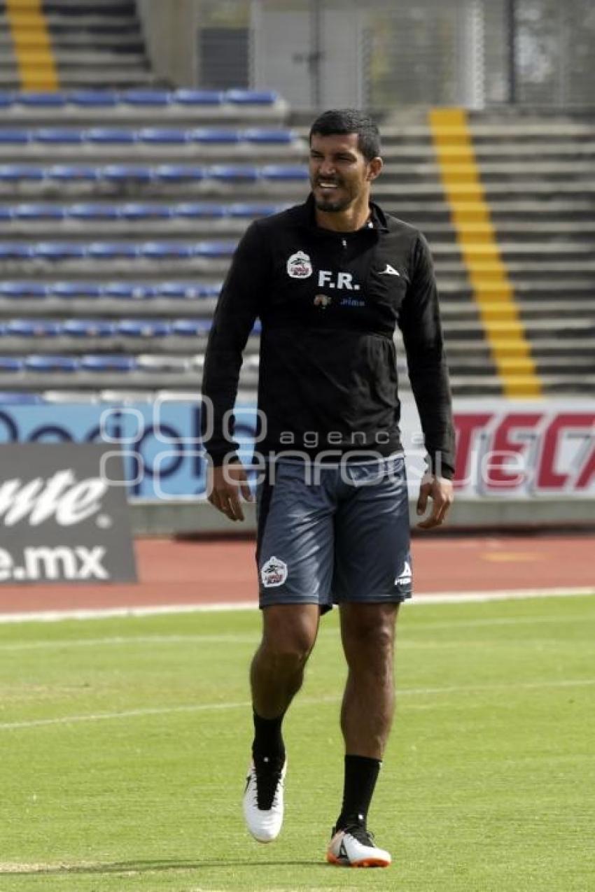 ENTRENAMIENTO LOBOS BUAP