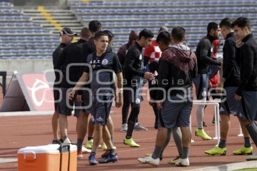 ENTRENAMIENTO LOBOS BUAP