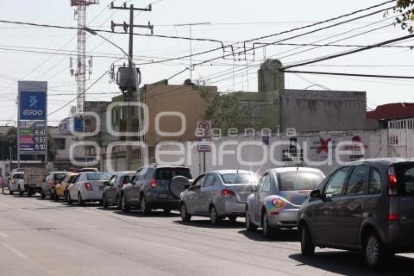 ECONOMÍA . GASOLINA