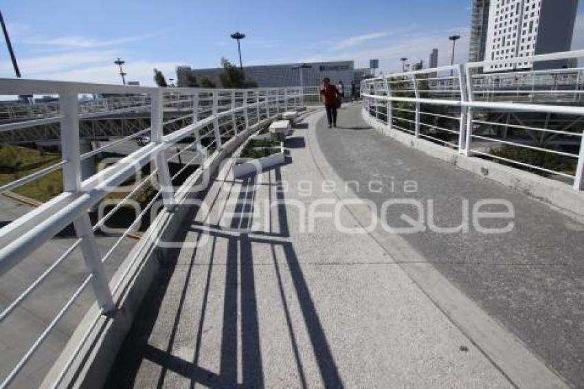 PUENTE PEATONAL