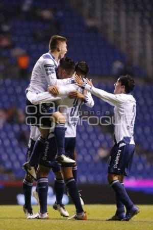 FÚTBOL . CLUB PUEBLA VS SANTOS