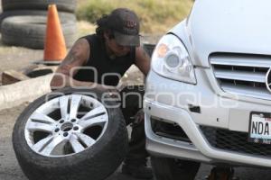 AUTOPISTA . TALACHERÍA