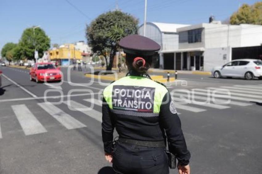 POLICÍA DE TRÁNSITO