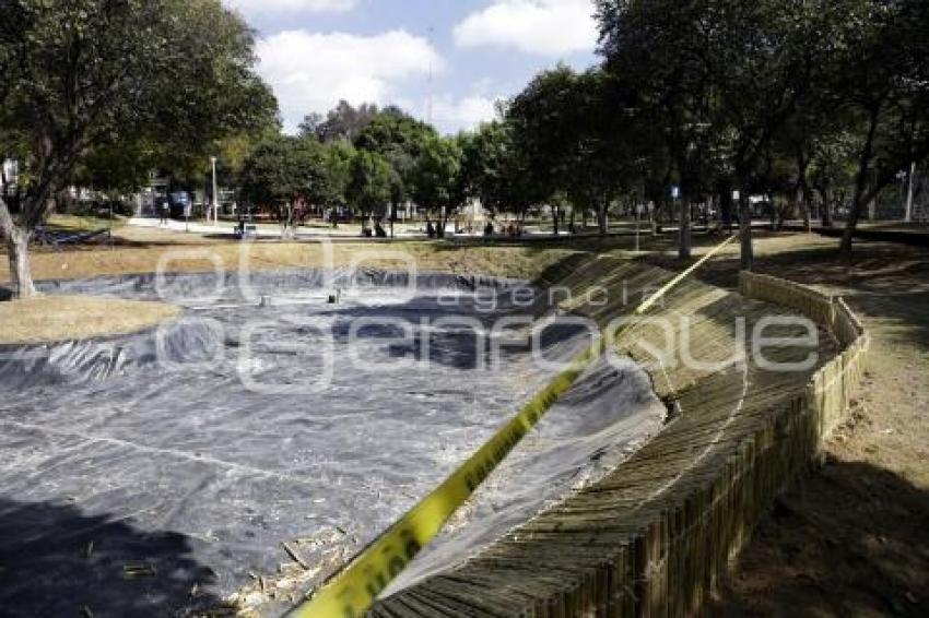 PARQUE JUÁREZ . ESPEJO DE AGUA