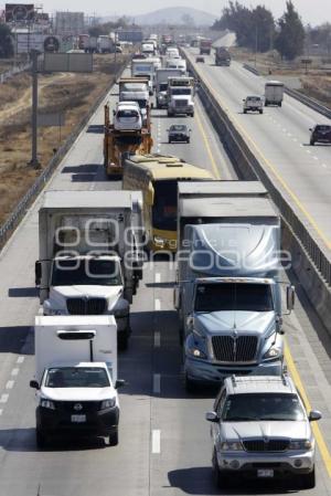 TRÁFICO . AUTOPISTA PUEBLA - ORIZABA