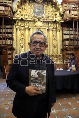 LIBRO JOSÉ LAZCARRO