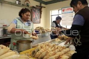 ELABORACIÓN TAMALES