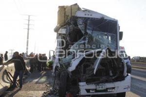 ACCIDENTE . AUTOPISTA PUEBLA-MEXICO