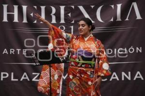 DESFILE DE KIMONOS