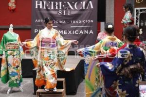 DESFILE DE KIMONOS