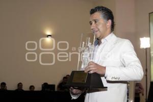 PREMIO AL MERITO EMPRESARIAL