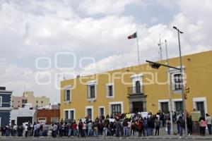 MANIFESTACIÓN . CASA AGUAYO