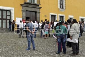 MANIFESTACIÓN . CASA AGUAYO