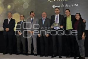 PREMIO AL MERITO EMPRESARIAL