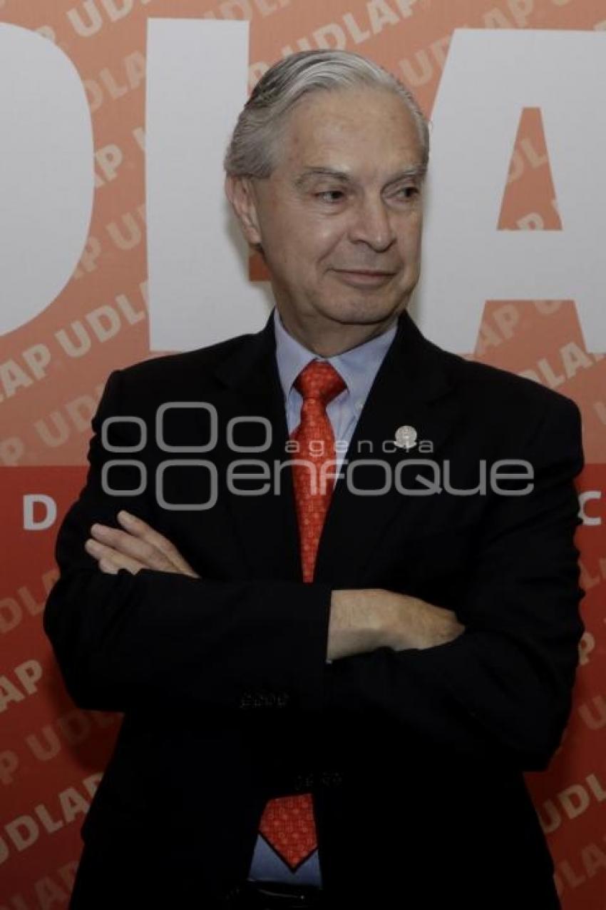 UDLAP . LUIS ERNESTO DERBEZ